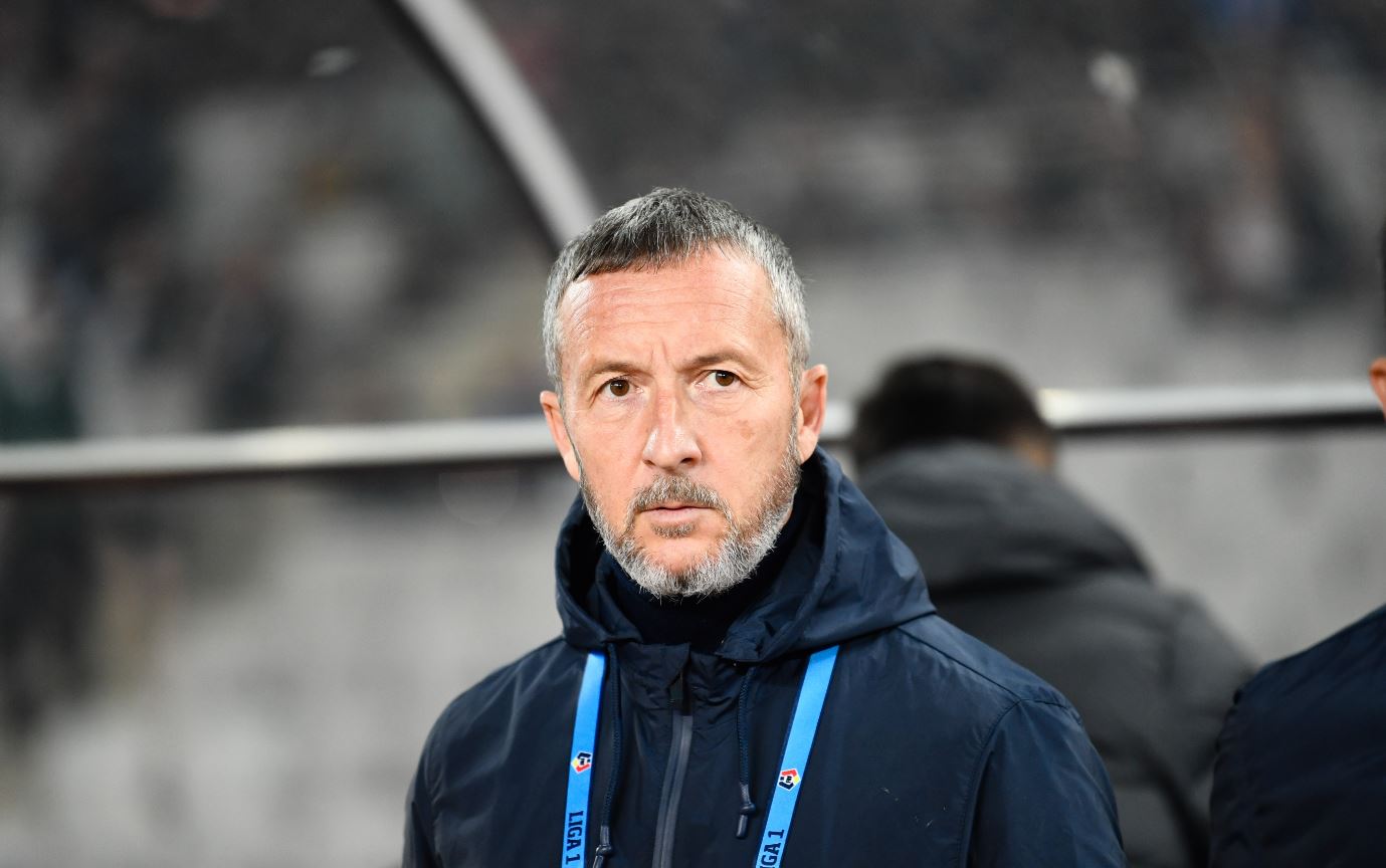 Mihai Stoica dă de pământ cu arbitrii din România: „Luați-vă protecție! Cojocaru ne-a eliminat din Cupa României”