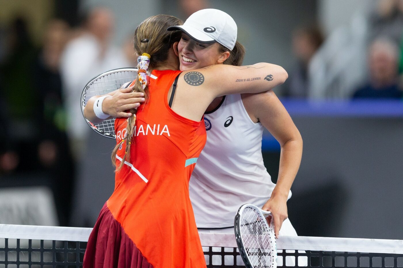 Modul original în care își caută iubit vedeta din tenisul românesc care speră să calce pe urmele Simonei Halep: „Văd un băiat mișto, o sun pe mama!” | VIDEO