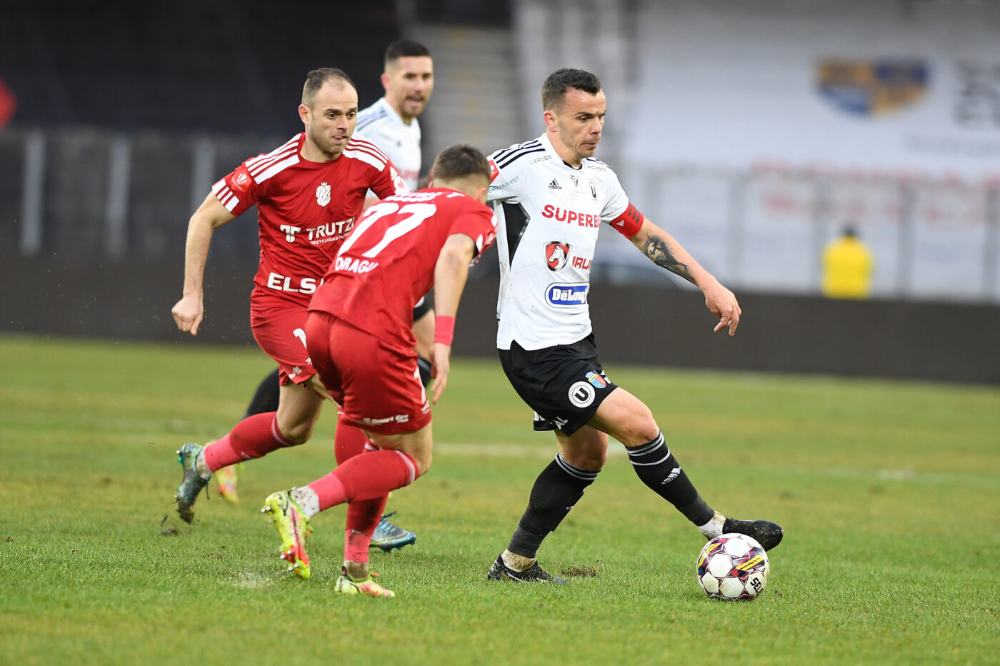 Patronul unei echipe din Superliga se pregătește să iasă din fotbal! Anunță dispariția clubului său. „Mai bine bag banii într-un spital!”