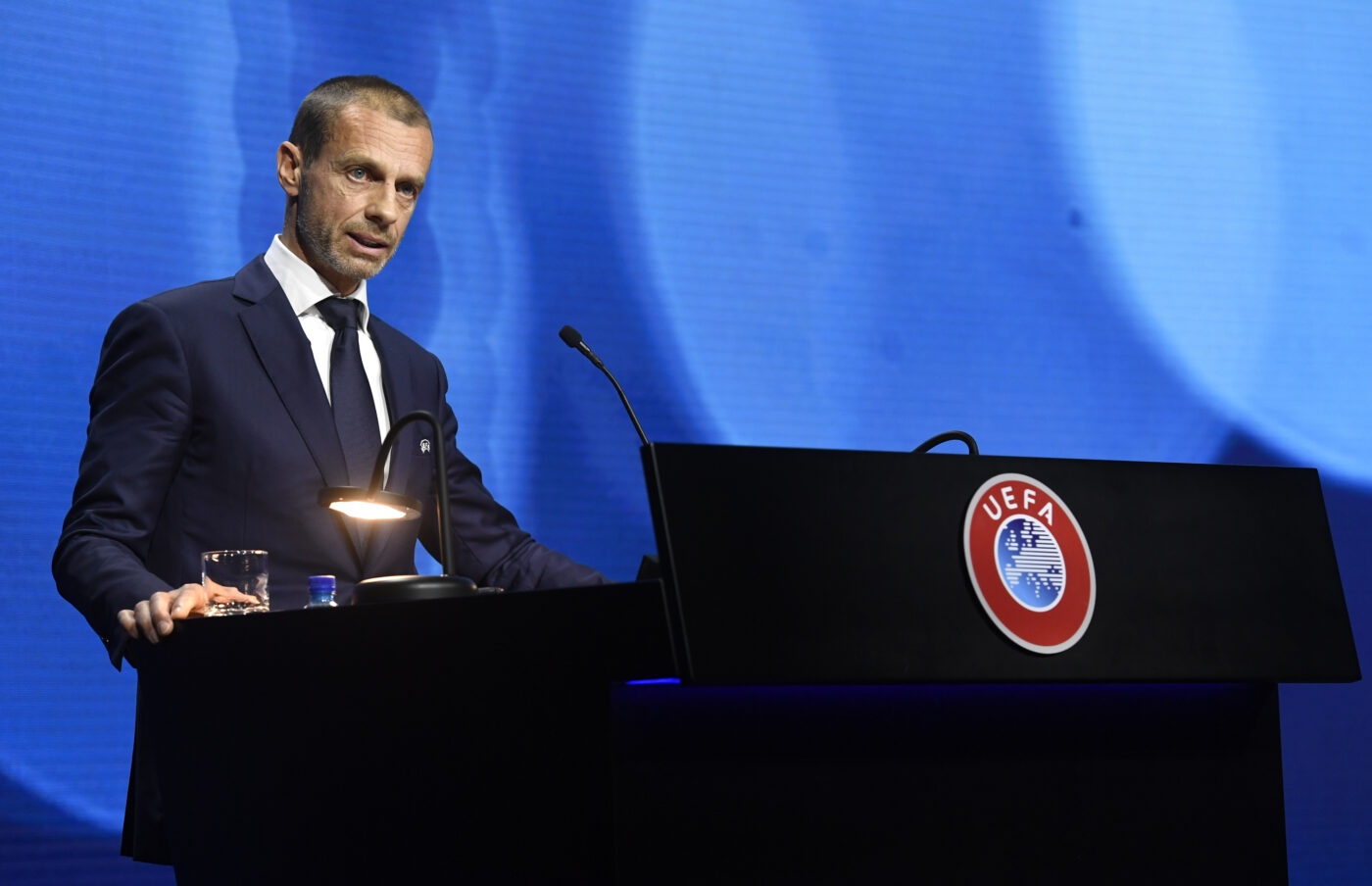 Președintele UEFA, Aleksander Ceferin, este acuzat că ar fi falsificat documente din CV-ul său! Fără „ajustări” nu ar fi putut candida la funcția pe care o are acum!