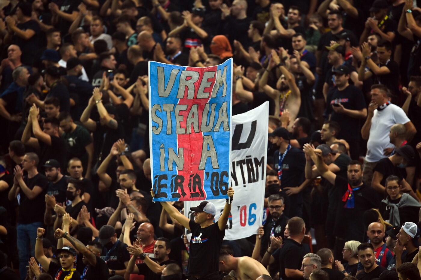 Suporterii lui CSA Steaua au reacționat după ce s-a decis rejudecarea procesului pentru palmares. „FCSB a câștigat doar timp, nimic altceva!”