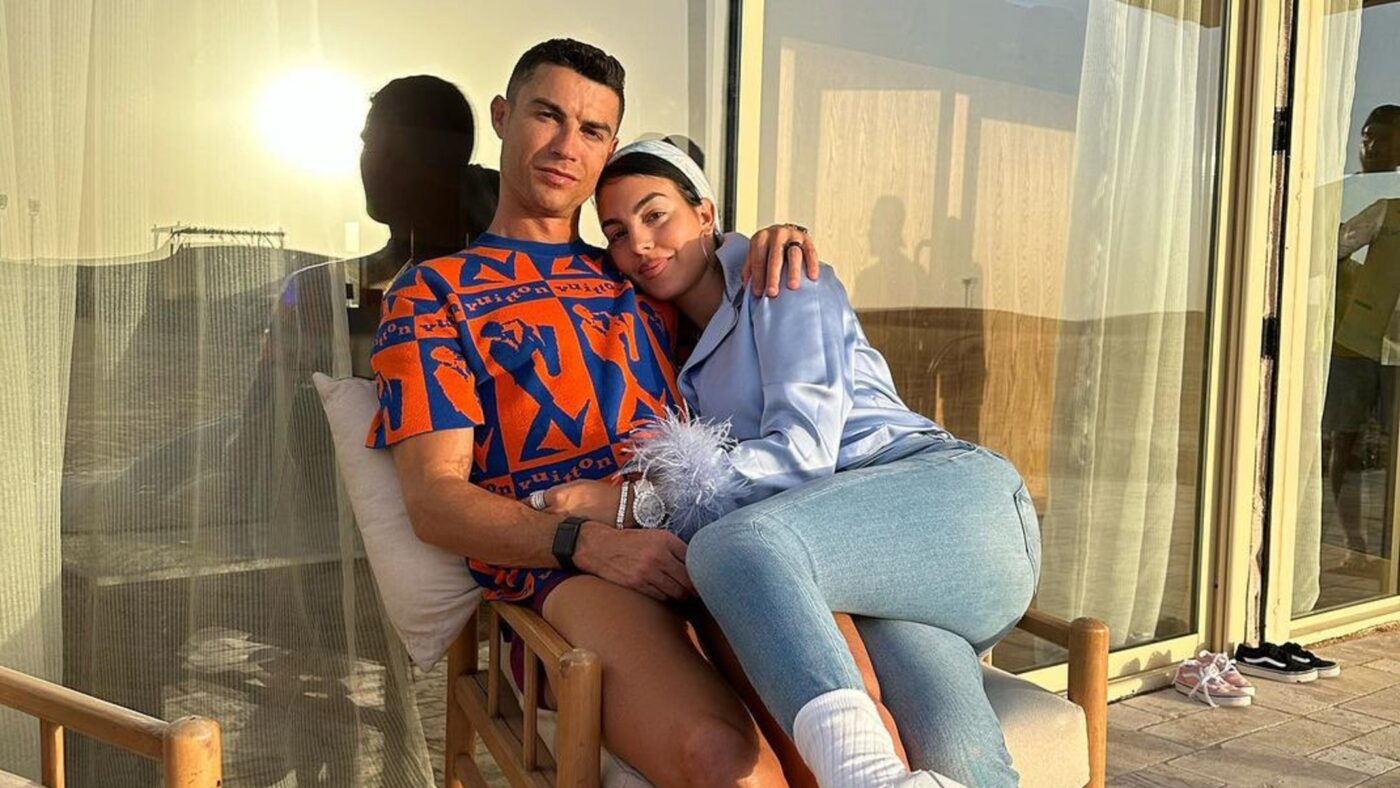 Superba iubită a lui Cristiano Ronaldo, Georgina Rodriguez, le-a arătat celor aproape 47 de milioane de urmăritori de pe Instagram un inel cu diamante uriaș