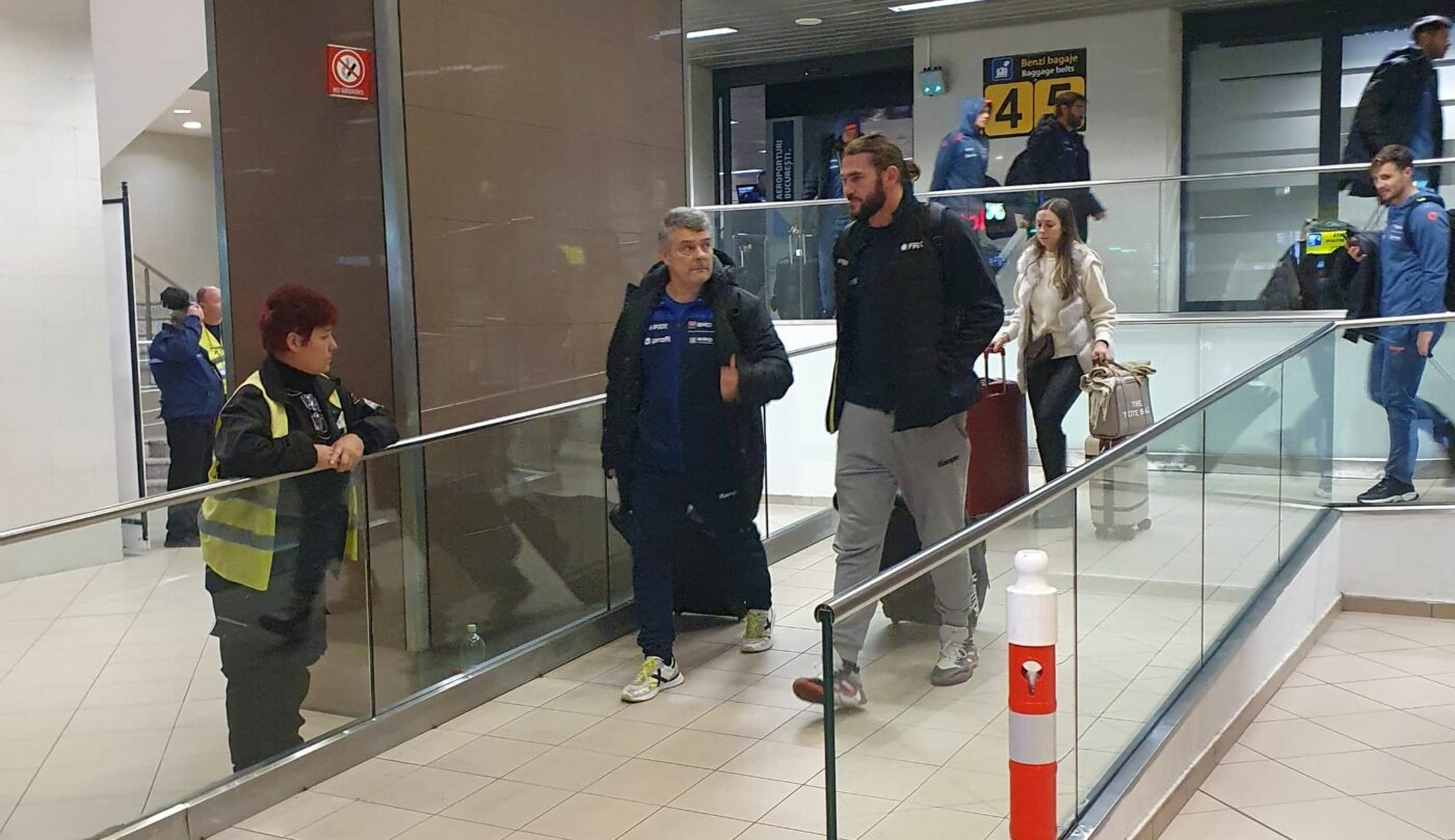 Ca la noi la nimeni! Naționala de handbal a Insulelor Feroe a ajuns la București înaintea tricolorilor
