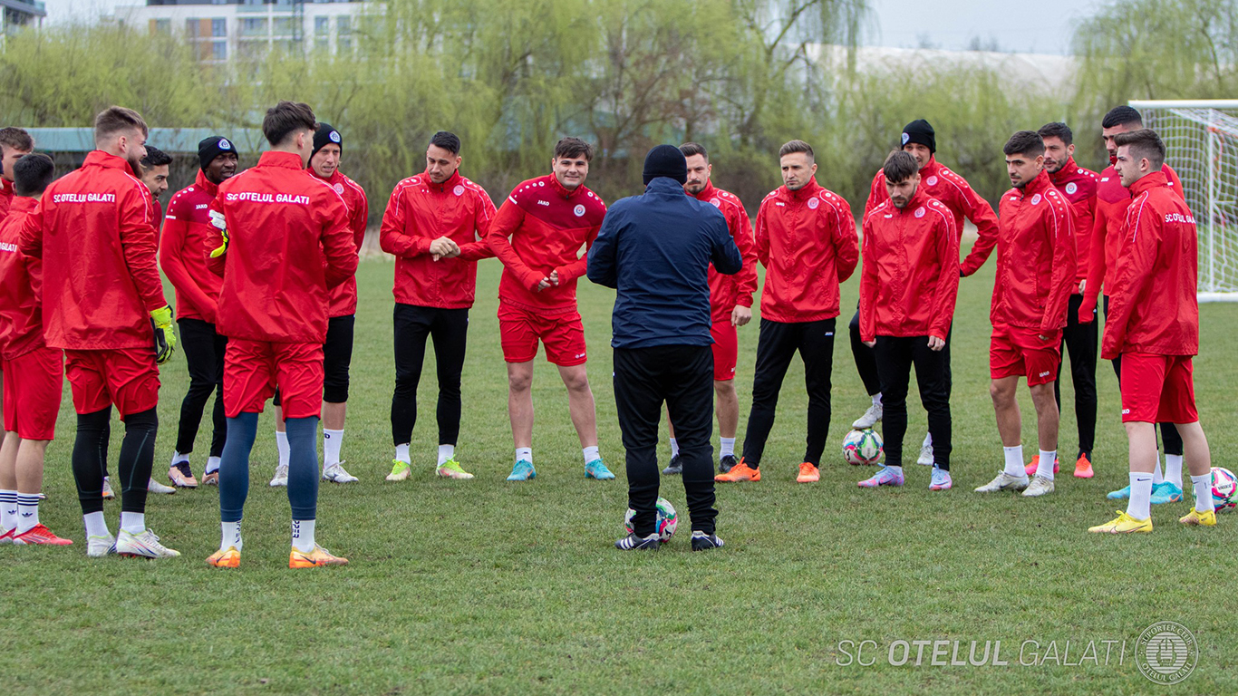 Pentru Dorinel Munteanu, SC Oțelul începe play-off-ul cu o formație care se luptă pentru evitarea retrogradării! Fostul internațional continuă să-și laude singur echipa