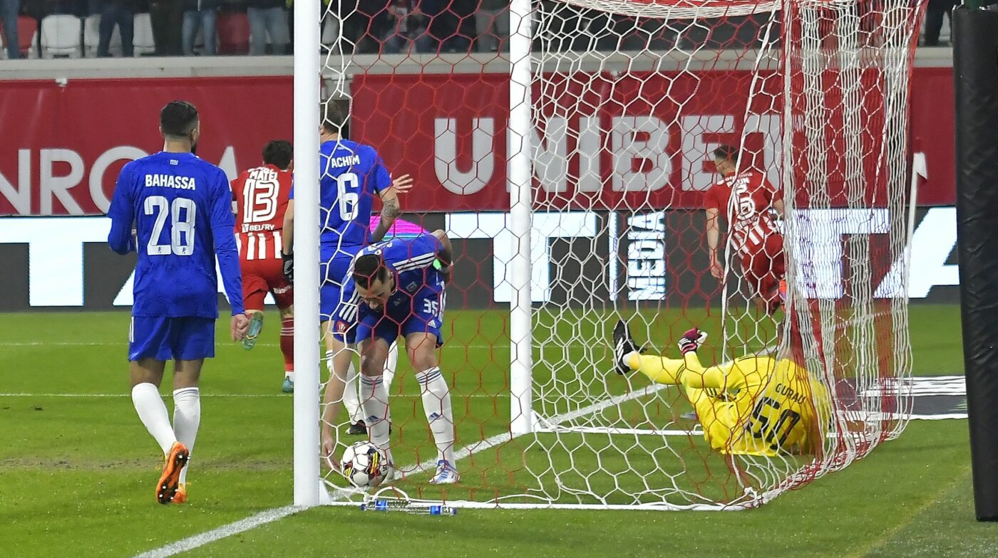 Conducerea lui FC U Craiova nu a avut liniște după înfrângerea cu Sepsi Sfântu Gheorghe! Mesajul de resemnare transmis în toiul nopții: „Miza ne-a copleșit!”