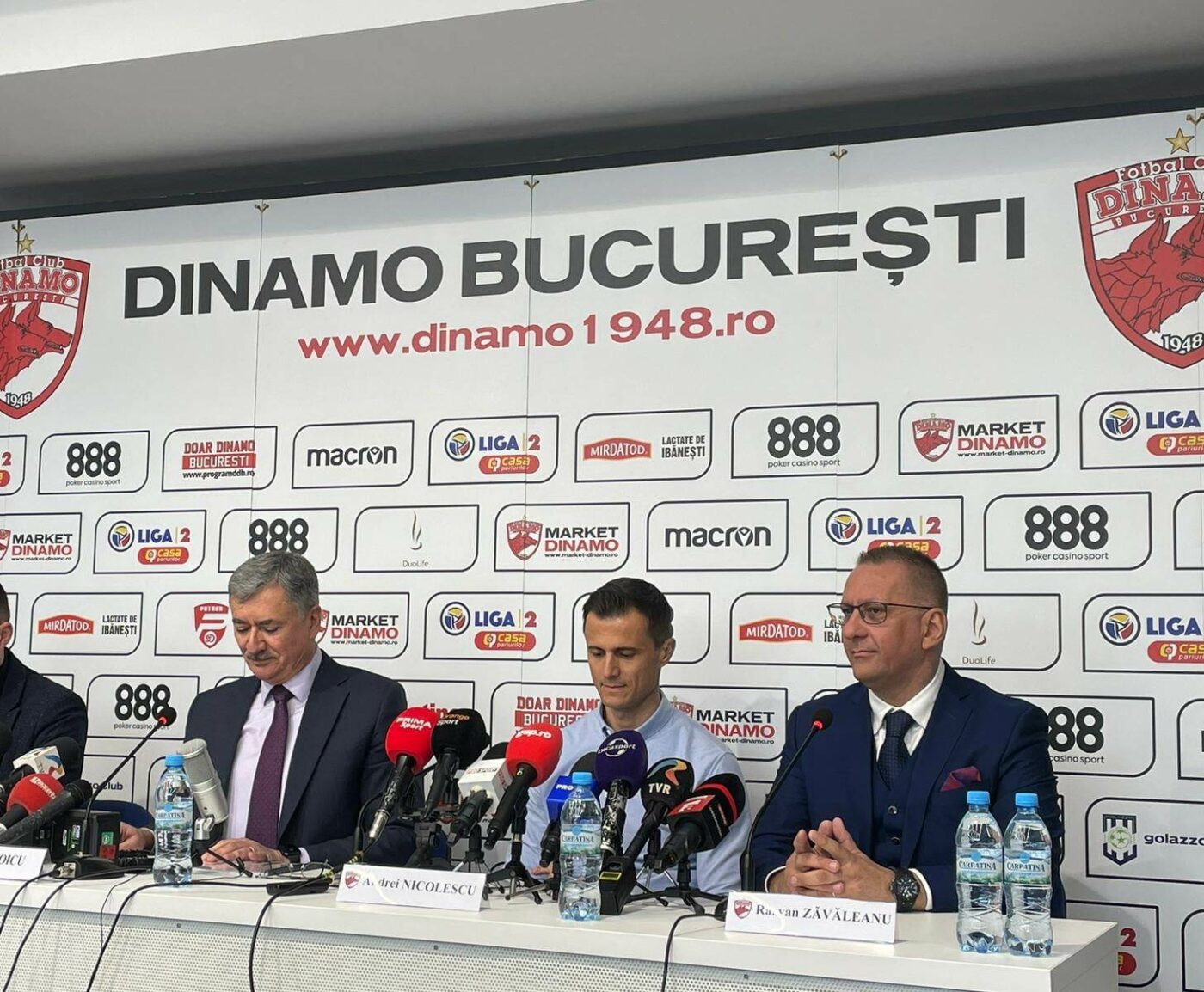 Acționarii lui Dinamo, cu spatele la zid după plecarea lui Ovidiu Burcă! Se caută urgent un înlocuitor, dar nimeni nu se înghesuie: „Cine acceptă lucrurile astea, cine acceptă planul conducerii?”
