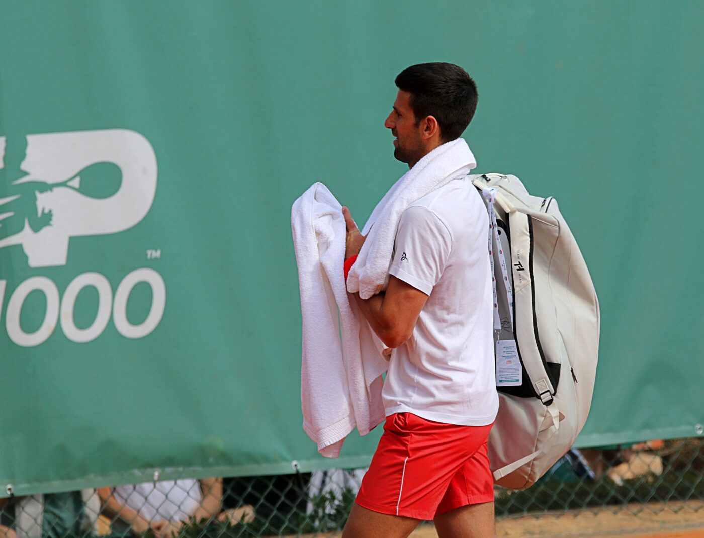 Novak Djokovic se „încălzește” la Monte Carlo pentru Roland Garros: „E dificil să începi bine sezonul de zgură”