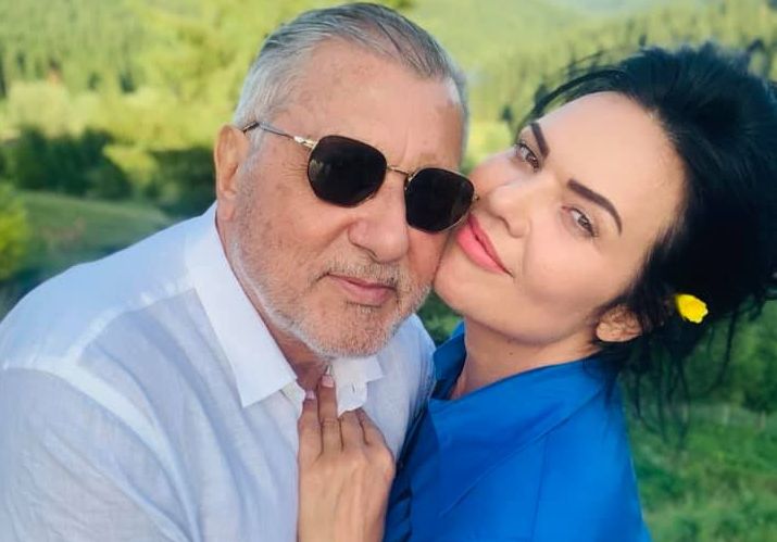 Nu se uită deloc la bani: surpriza imensă pe care i-a pregătit-o Ilie Năstase soției sale. Ioana a primit un cadou extrem de scump! Ce i-a cumpărat fostul tenismen în valoare de 20.000 de euro