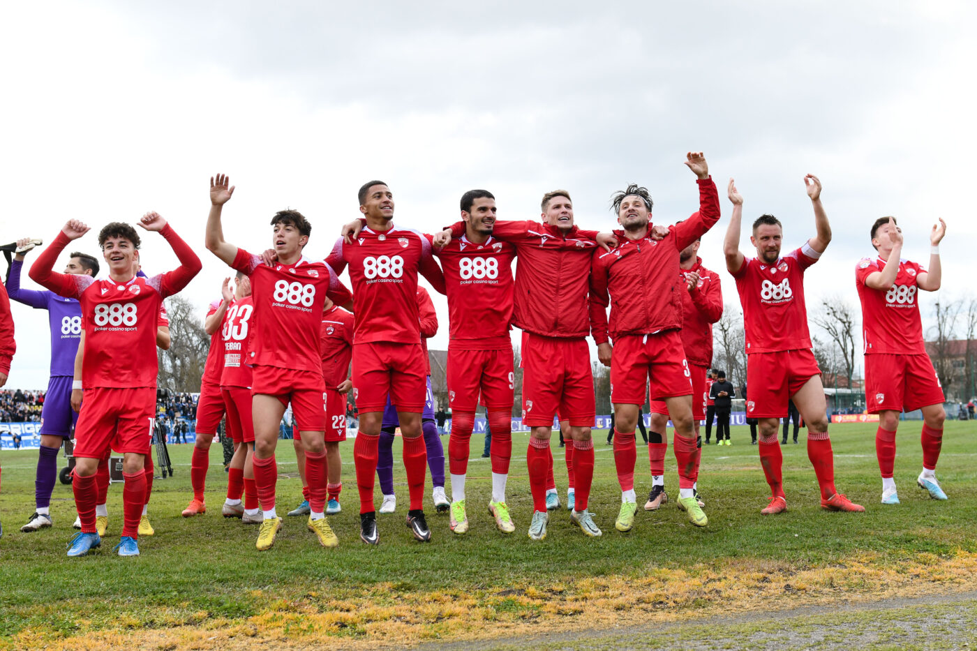 Dinamo a defilat cu Unirea Dej și a urcat pe 4 în Liga 2. Reacția lui Ovidiu Burcă și analiza partidei următoare: ”Trebuia să câștigăm pentru tot ce înseamnă viitorul în play-off”