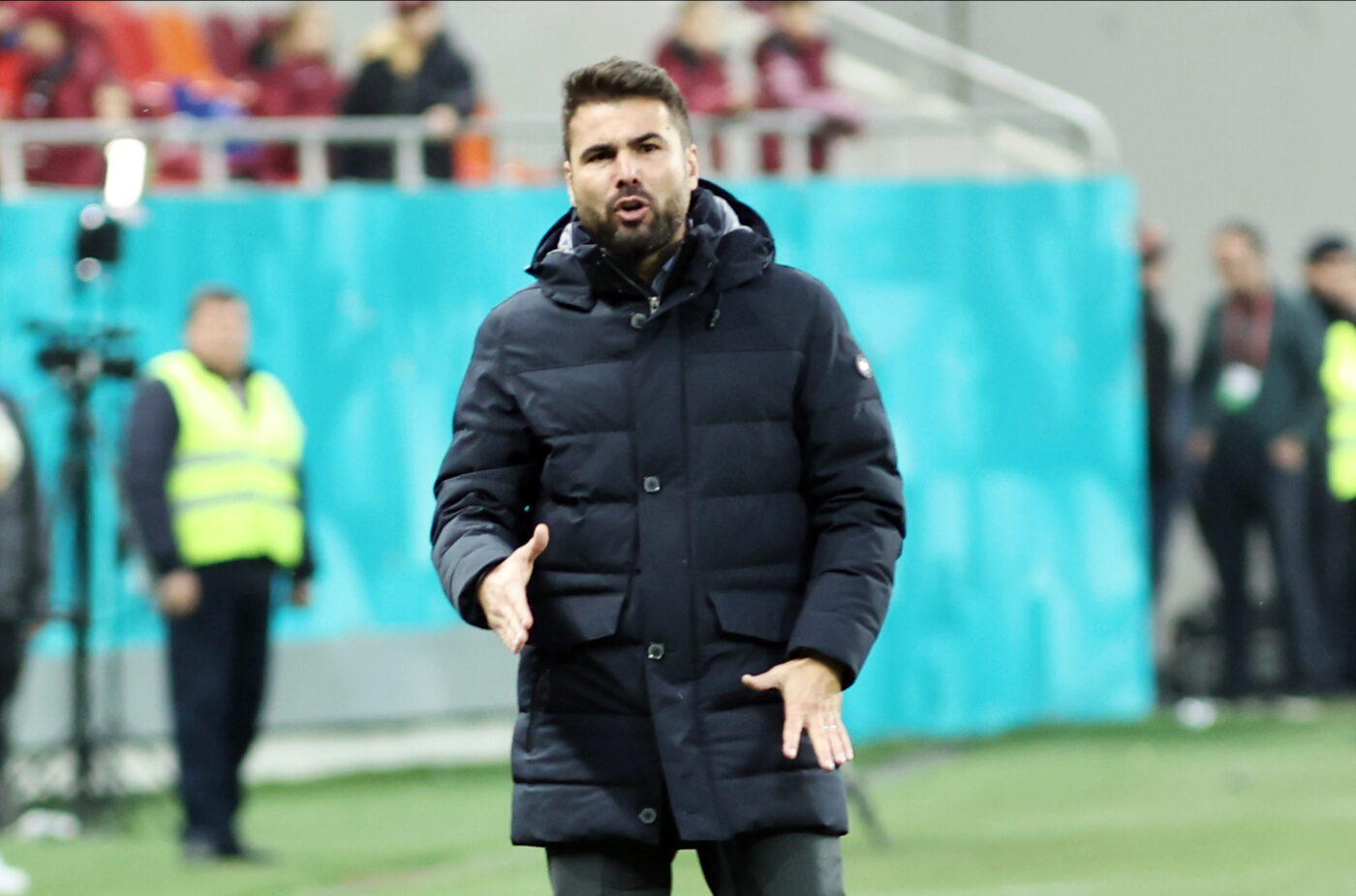 Adi Mutu rămâne la Rapid, dar oficialii din Giulești pregătesc o adevărată revoluție! Câți jucători pleacă în vară. „Numărul e similar!”