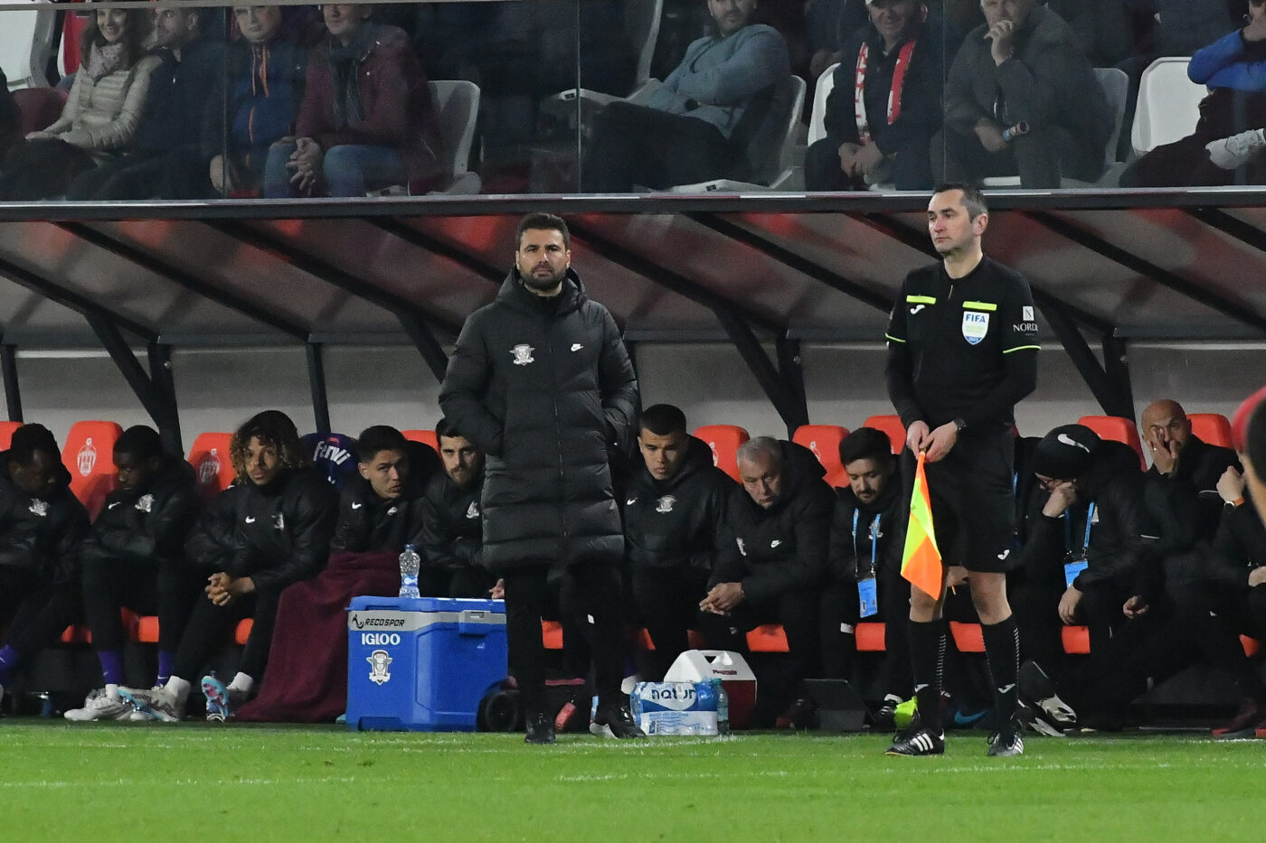 Adrian Mutu este acuzat că își distruge un fotbalist în mod intenționat: „E bătaie de joc ce face Rapid!”