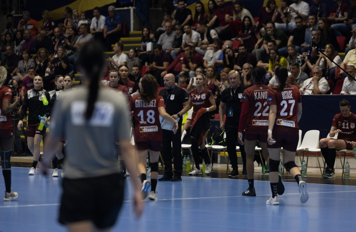 Concluziile lui Kim Rasmussen, după Rapid – Vipers 25-31: „Am primit o lecție bună”. Antrenorul danez crede într-o minune în Norvegia: „Orice este posibil aici”