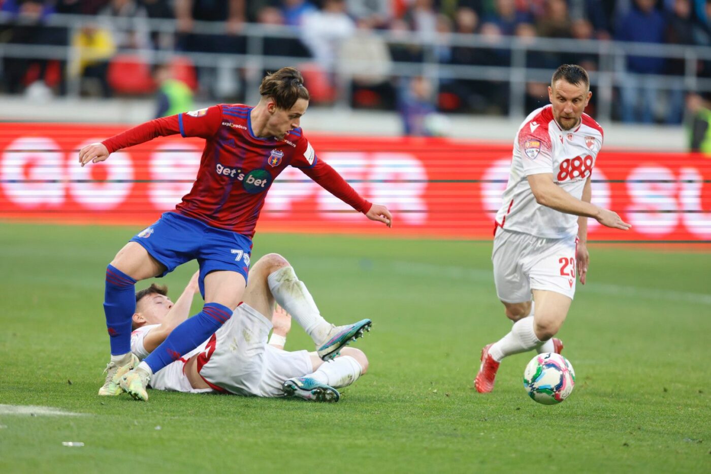 Dinamo, gafă uriașă la golul al doilea al lui CSA Steaua! Oncescu, Patriche și Larrucea s-au făcut de râs | VIDEO