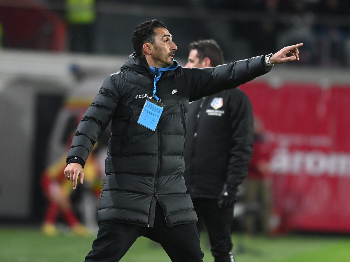 Elias Charalambous, ironizat din cauza reacțiilor sale de la meciul Sepsi OSK – FCSB 1-2. „Vezi că o să îl deranjezi pe Gigi. Ai o idee? Ţine-o pentru tine!”