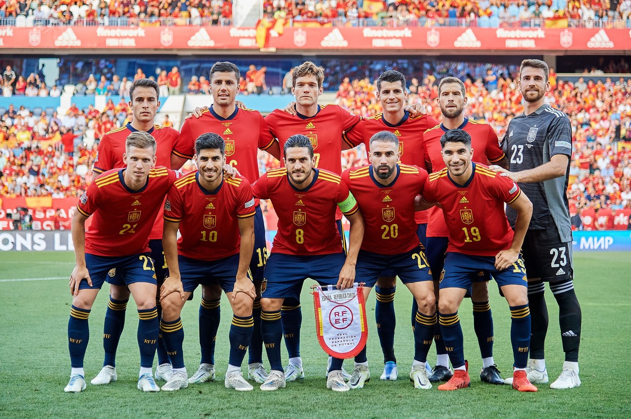FC Barcelona a rezolvat primul transfer pentru sezonul viitor! Cine este fundașul central cu 20 de meciuri la naționala Spaniei