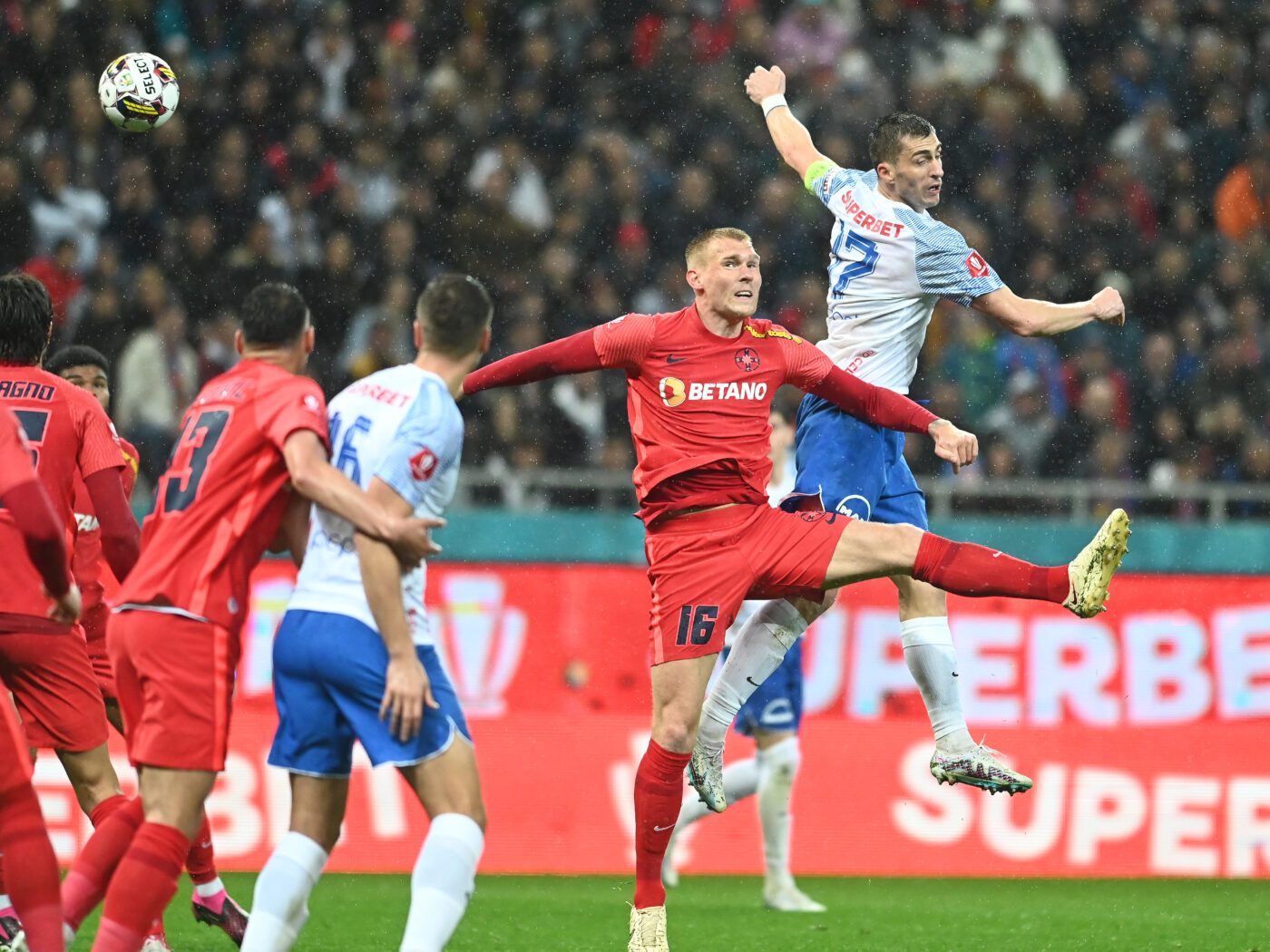 FCSB – Farul Constanța 2-1, Live Video Online, în etapa a 4-a din play-off-ul Superligii. Dobrogenii reduc din diferență! Început spectaculos de repriză secundă