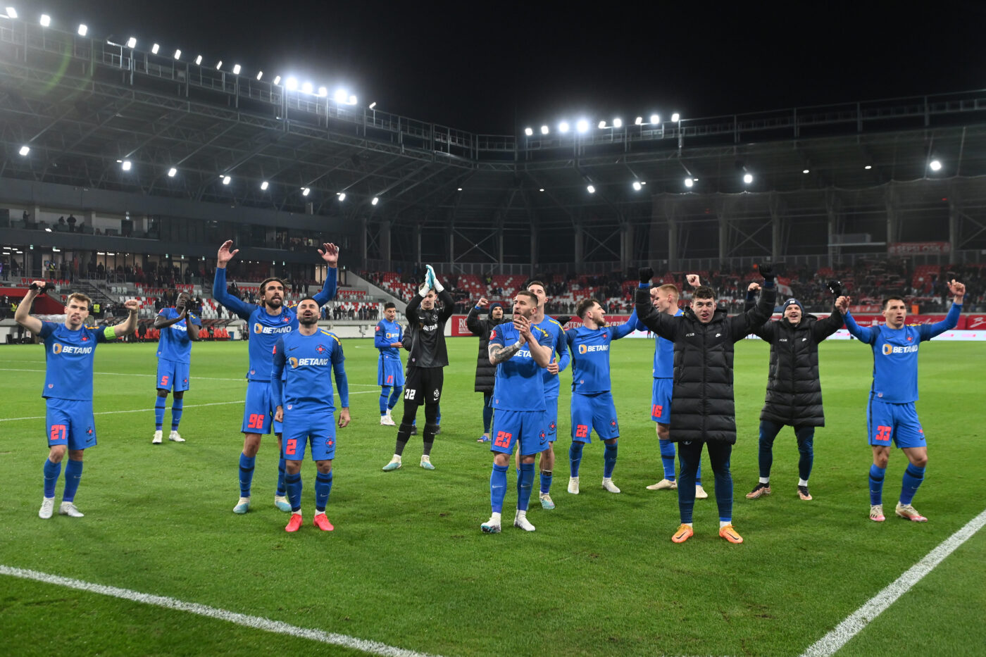 FCSB, exclusă din lupta pentru titlu de un fost internațional? „Vor claca, nu vor ține pasul până la final!”. Susține că jucătorii nu se impun din cauza lui Gigi Becali: „Își găsesc alibi, nu vor fi motivați 100%” | VIDEO EXCLUSIV