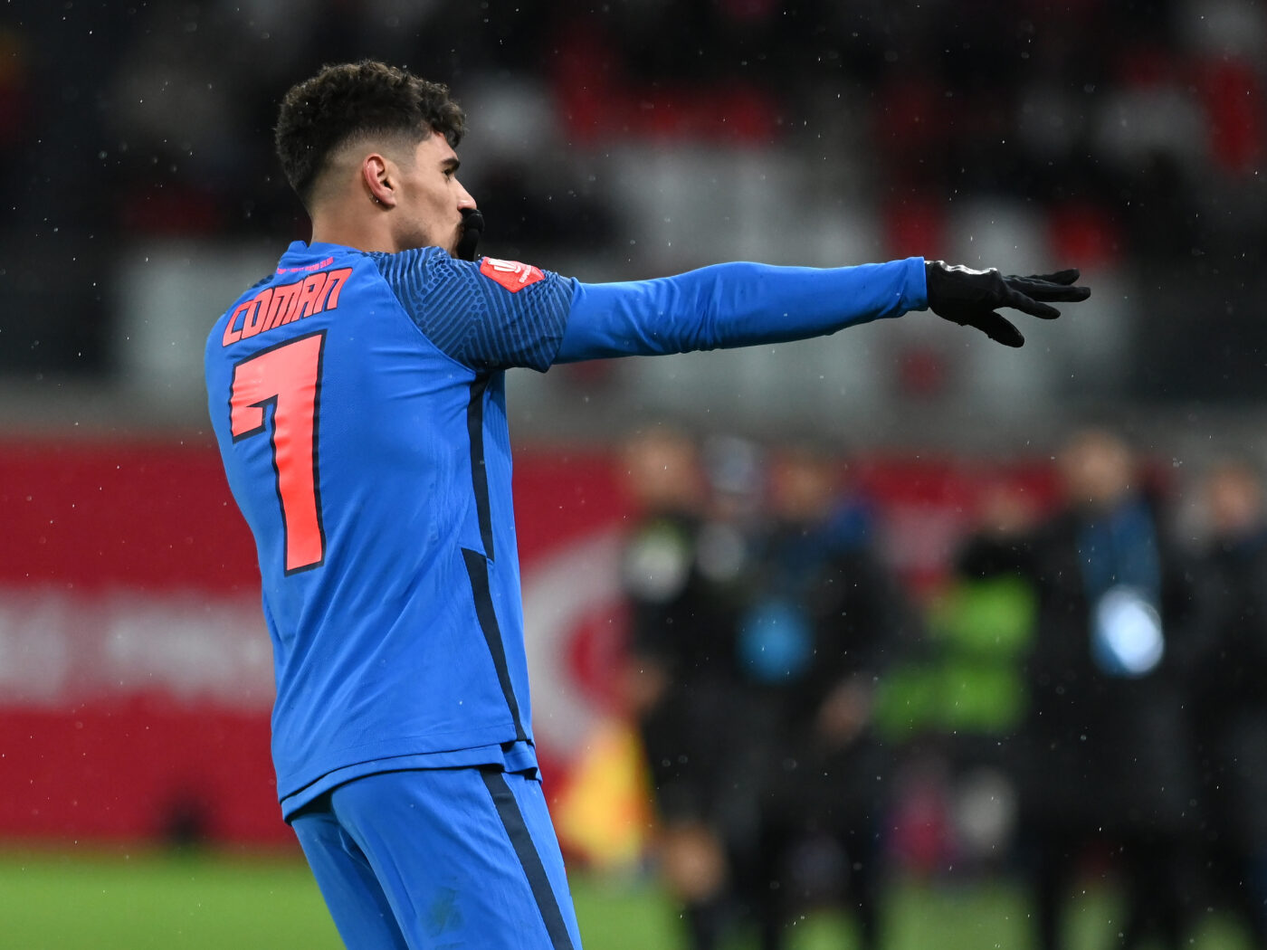 Florinel Coman nu e Mbappe, e Cristiano: gol fenomenal din lovitură liberă, în stilul lui Ronaldo, în meciul CFR Cluj – FCSB! Profeția lui Meme Stoica prinde tot mai mult contur | VIDEO