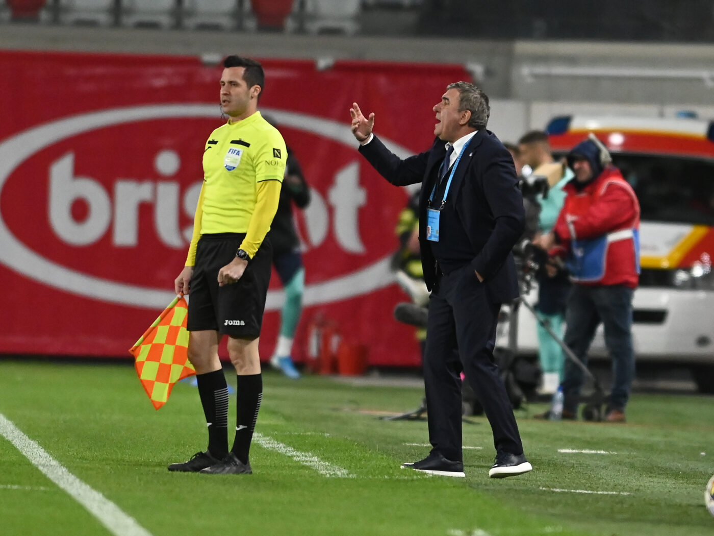 Gică Hagi s-a certat din nou cu jurnaliștii, după Sepsi – Farul 1-1: „Hai să fim și serioși! Credeți că e ușor? Ați spus și voi ceva bun de Farul? Intră pe teren și joacă, să vezi ce greu e!”