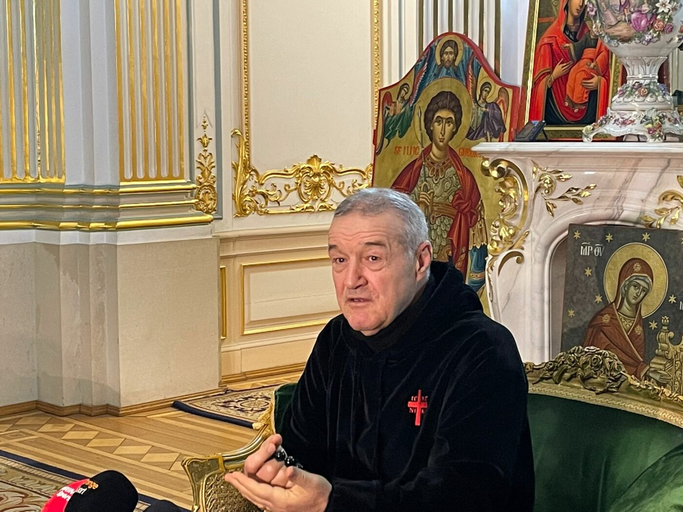Gigi Becali, lecție de teologie: „Omul fără păstor e ca o oaie beată pe câmpuri”. Ce a spus despre jucătorii de la FCSB de altă religie decât cea ortodoxă
