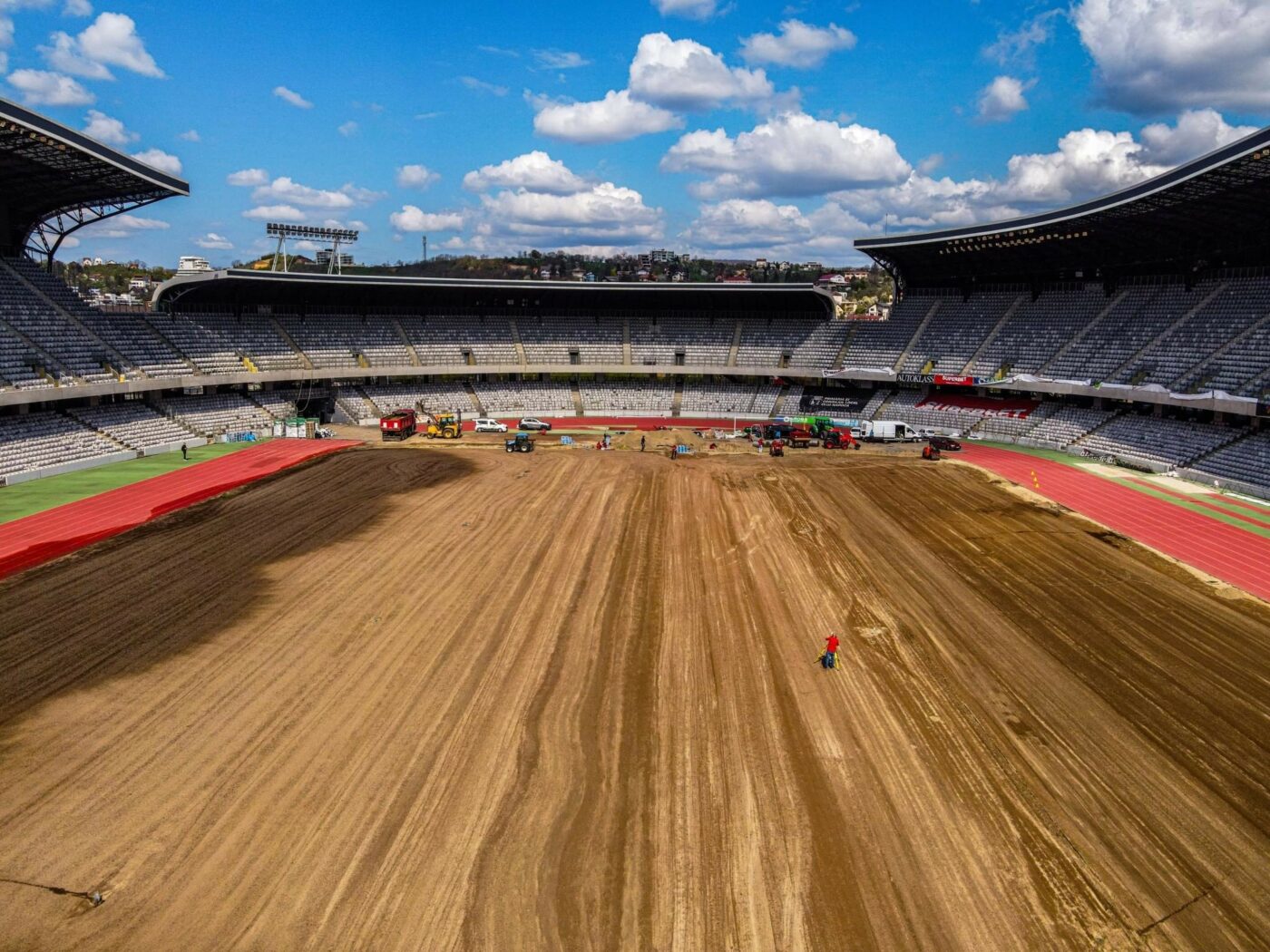 Se pune gazon pe Cluj Arena! Presiunea făcută de fani a dat roade. Când se joacă primul meci pe noul covor verde | FOTO
