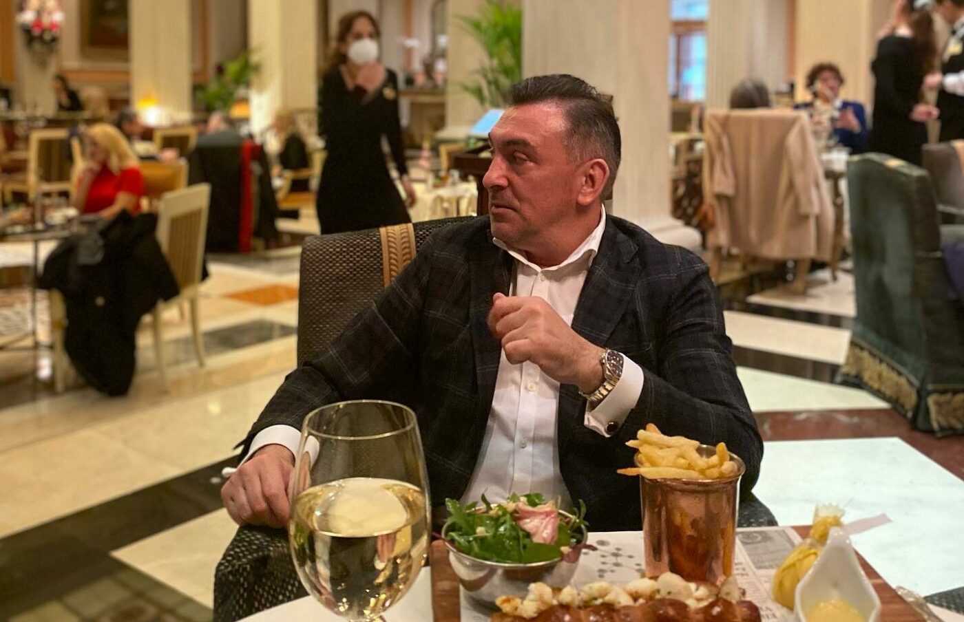 Ilie Dumitrescu a dezvăluit cum se menține în formă! La ce a renunțat fostul internațional român. „Nu mai mănânc 3 lucruri!” | FOTO