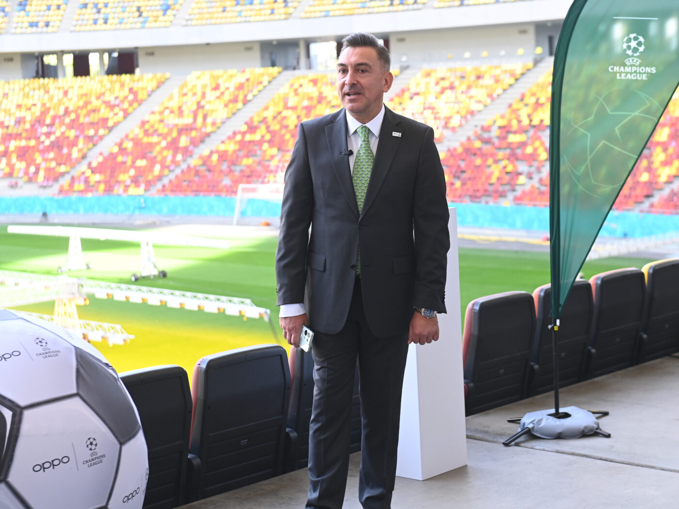 Ilie Dumitrescu, siderat de discursul lui Kyros Vassaras: „Să îl lăsăm pe om să explice la pereți!”