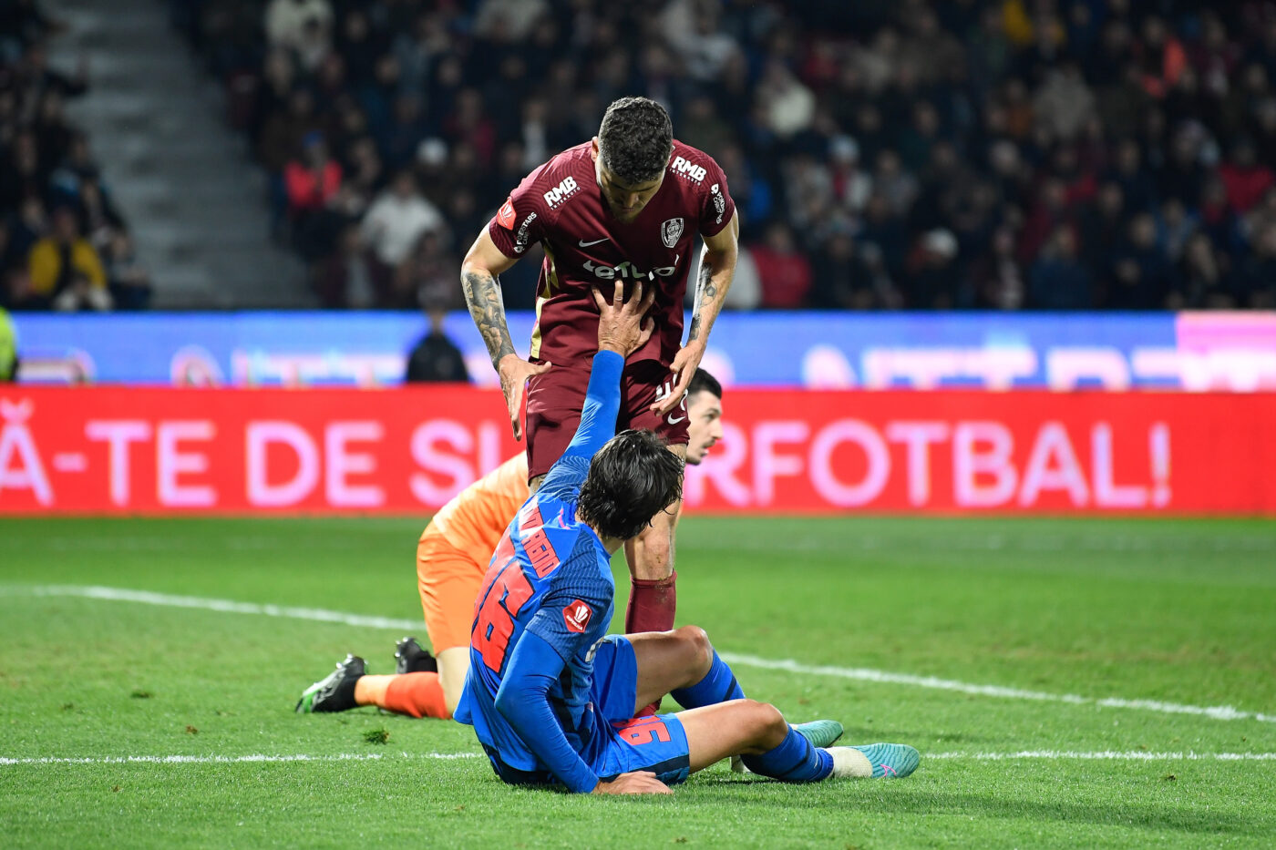 Ion Crăciunescu a dat verdictul la faza controversată din CFR Cluj – FCSB: „E penalty!”. Ironie la adresa unui alt fost arbitru important: „Penalty soft nu mai prinsesem”