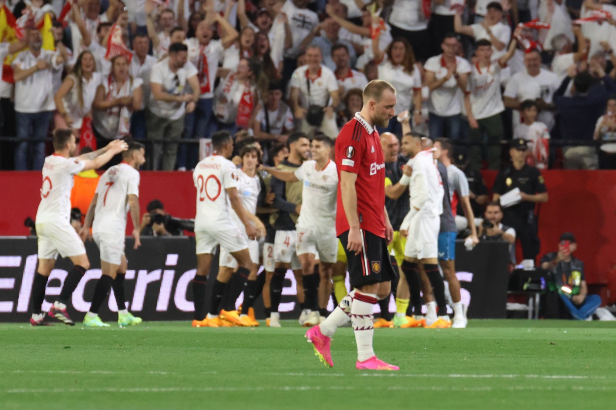 Manchester United, demolată la Sevilla! Leverkusen și AS Roma, victorii fabuloase! Juventus a trecut la limită de Sporting. „Careu de ași” de senzație în Europa League. Când se joacă meciurile