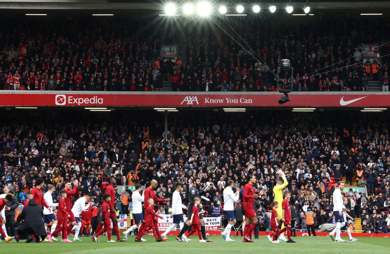 Nebunie marca Anfield Road în Liverpool – Tottenham! Revenire de senzație și 7 goluri, dintre care două în prelungiri! Richarlison a marcat primul său gol din acest sezon de Premier League, în meciul 23! | VIDEO