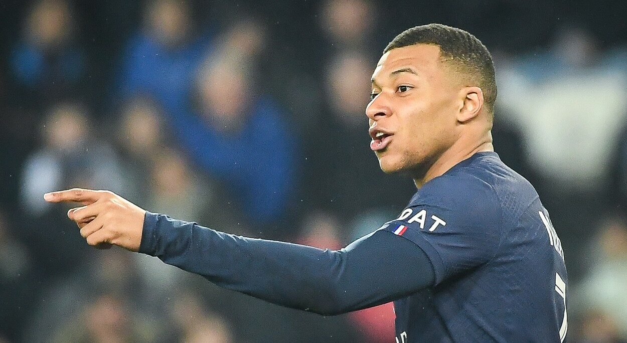 PSG stă pe un butoi de pulbere! Kylian Mbappe a răbufnit la adresa conducerii clubului: „În niciun moment nu am fost informat despre asta” | VIDEO