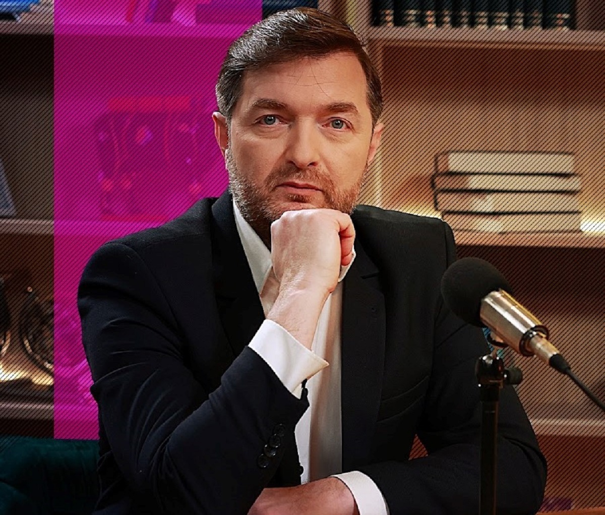 Podcastul „Altceva”, realizat de Adrian Artene, nominalizat la premiile Radar de Media după doar un an de producție!