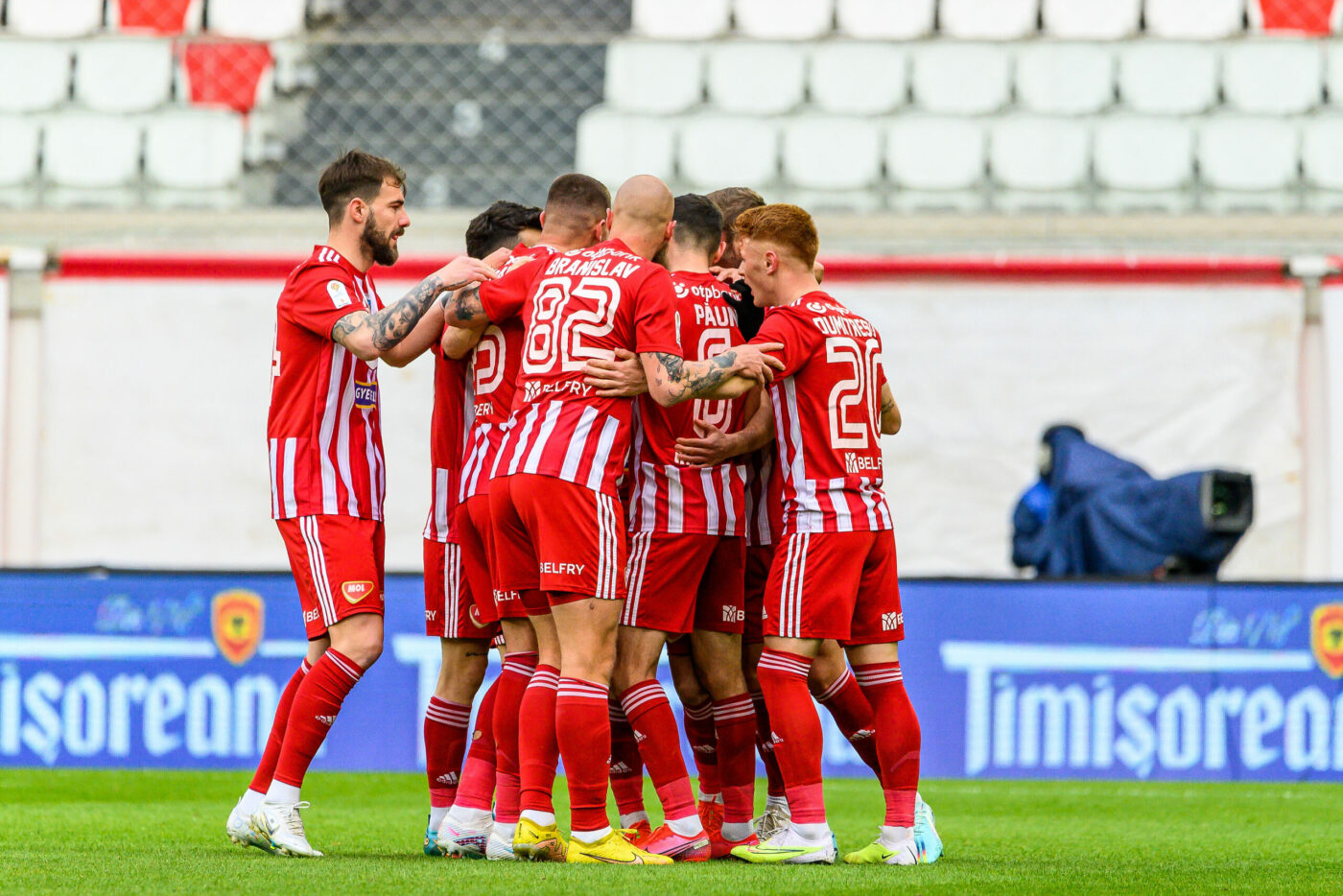 Presa din Ungaria o face praf pe CFR Cluj, campioana României, după înfrângerea cu Sepsi la scor de neprezentare: „O echipă complet debusolată”