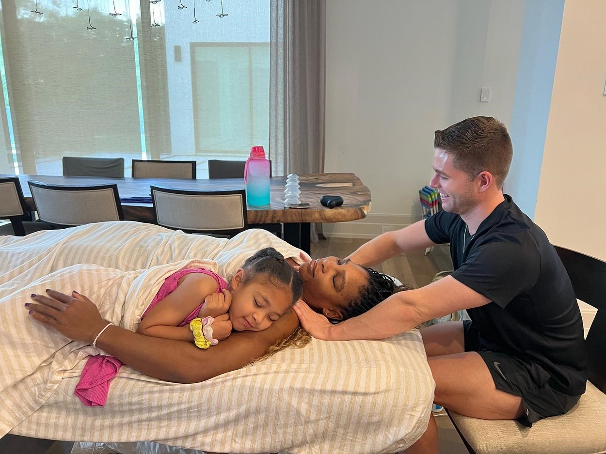 Serena Williams, la un pas de moarte! Medicii au operat-o de urgență: „Hematom în abdomen!” Totul după ce a născut