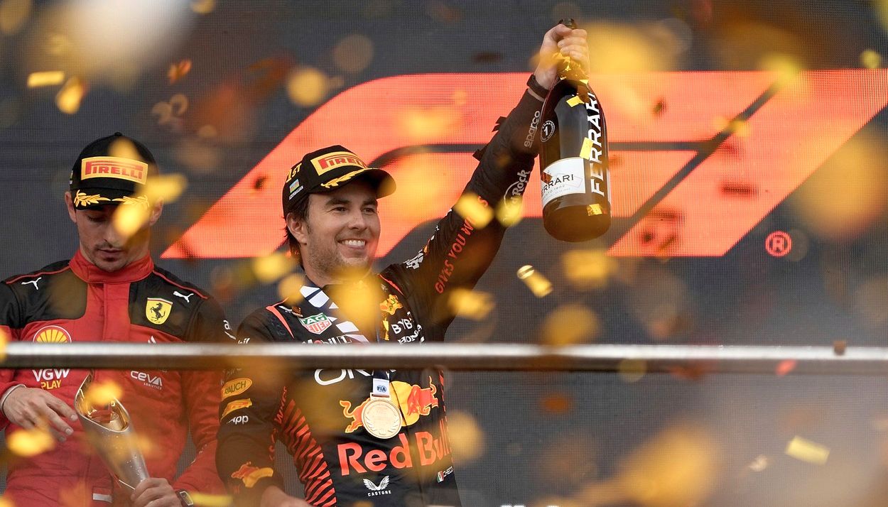 Sergio Perez a cucerit Marele Premiu din Azerbaidjan! A plecat de pe locul 3, dar i-a lăsat în urmă pe Max Verstappen și Charles Leclerc