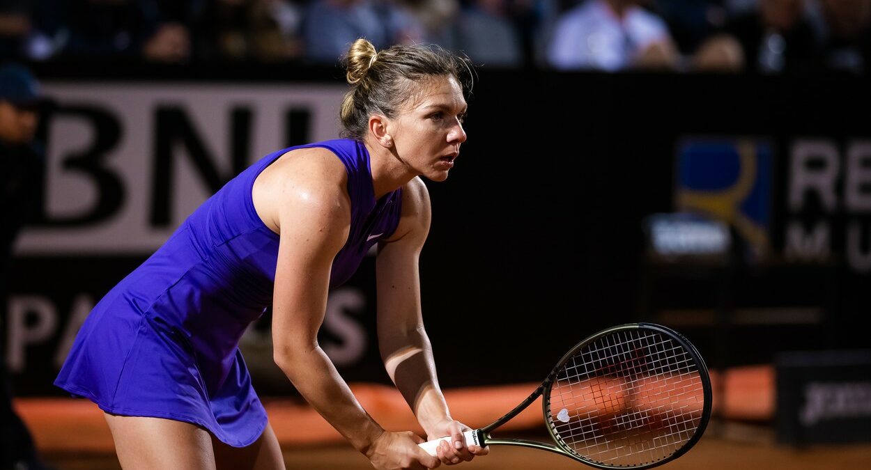 Au interzis-o pe Simona Halep, dar nu s-au oprit aici: ce mențiune au făcut organizatorii de la Roma despre româncă pe lista oficială a jucătoarelor! E singura sportivă din Top 30 care absentează | FOTO