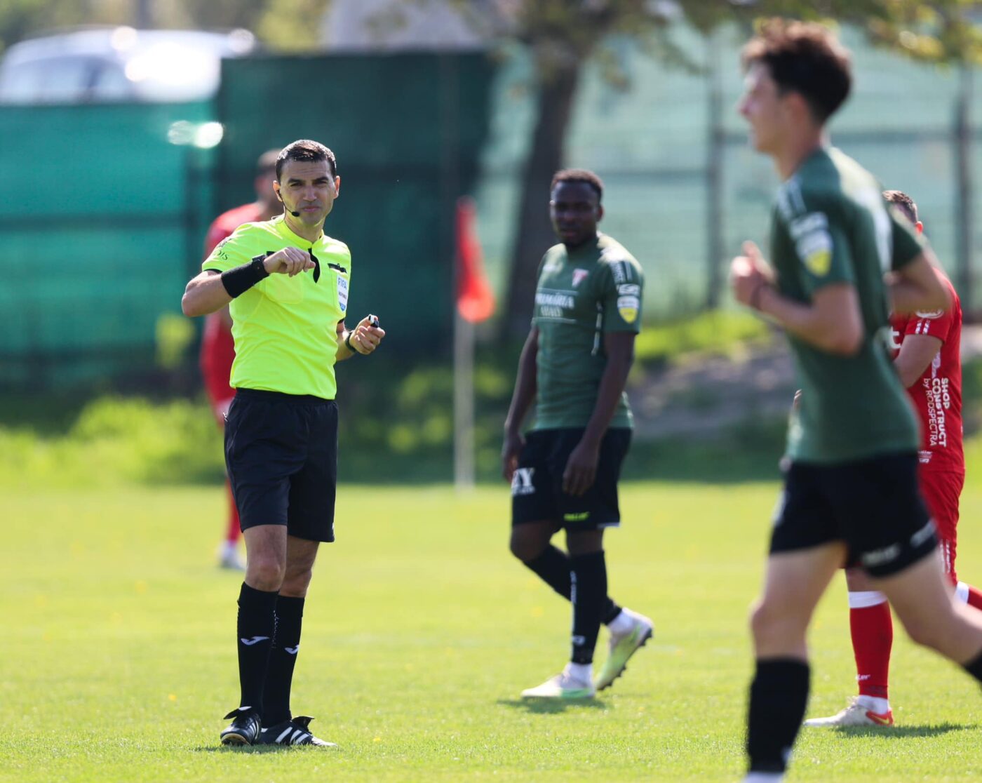 Știrea momentului în fotbalul românesc! Ovidiu Hațegan a făcut un nou pas spre revenirea în arbitraj