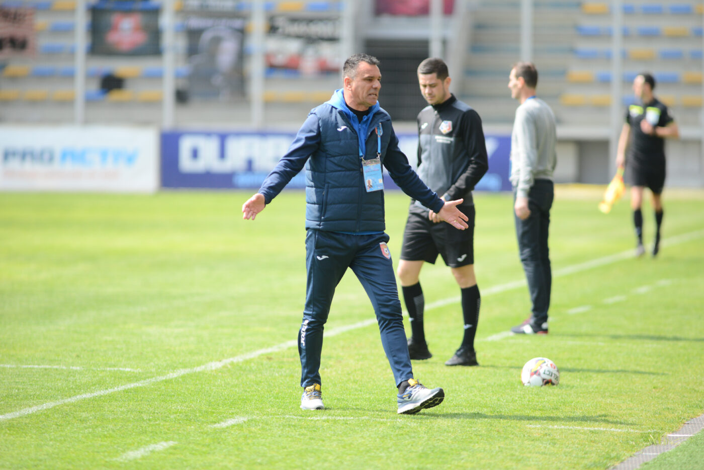 Tensiuni între Marius Măldărășanu și Toni Petrea după Chindia – Hermannstadt 1-2: „Trebuie să ne respectăm între noi” / „Problema lui, nu vreau să comentez”