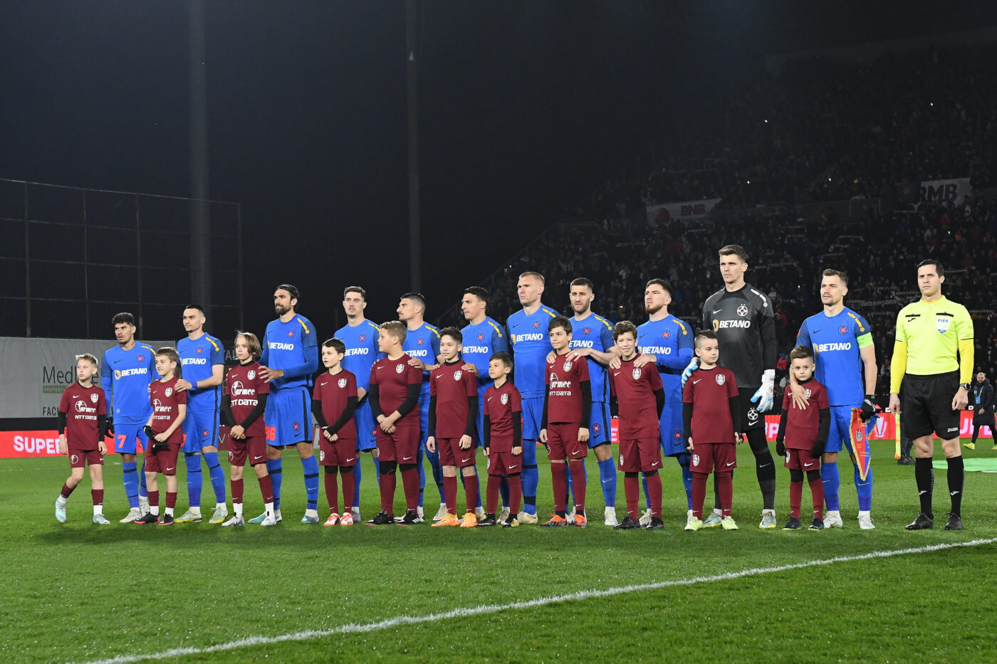 Trei motive de îngrijorare și două de bucurie pentru Gigi Becali, după CFR Cluj – FCSB 1-1! Patronul a fost trădat de „scutierii” de la mijlocul terenului, dar a fost salvat de vedeta incontestabilă a echipei | SPECIAL