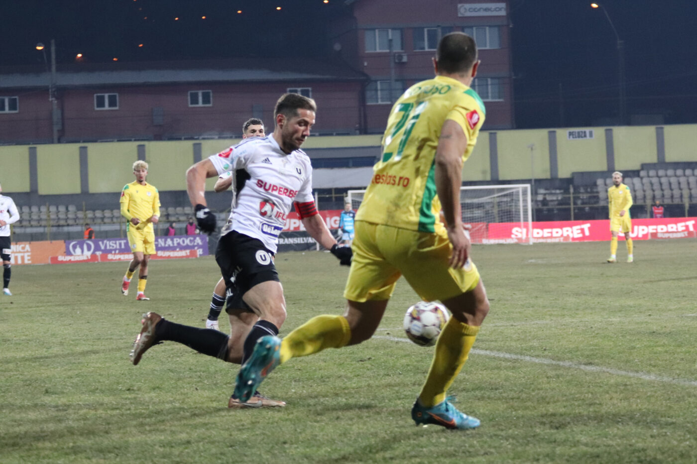 U Cluj – CS Mioveni, Live Video Online, de la ora 17:30, în runda a 5-a din play-out. Echipele de start. Meci critic pentru Nicolae Dică