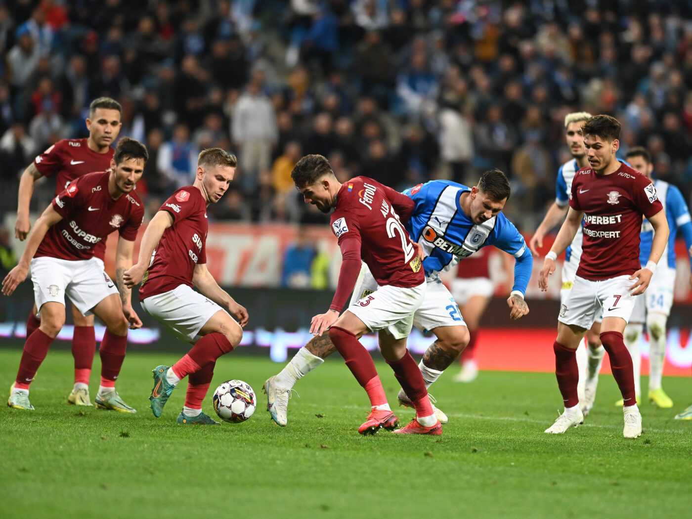 Rapid – Universitatea Craiova 2-3, în runda a 9-a din play-off-ul Superligii. Giuleștenii pierd orice șansă la Europa și joacă fără obiectiv în ultima etapă, oltenii se bat la podium!