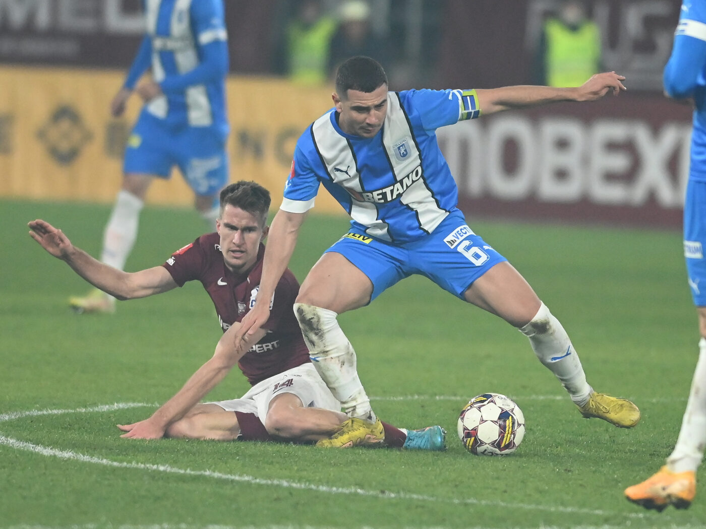 Universitatea Craiova – Rapid 0-0, Live Video Online, în etapa a 4-a din play-off-ul Superligii. Giuleștenii rămân în 10 după primul sfert de oră!