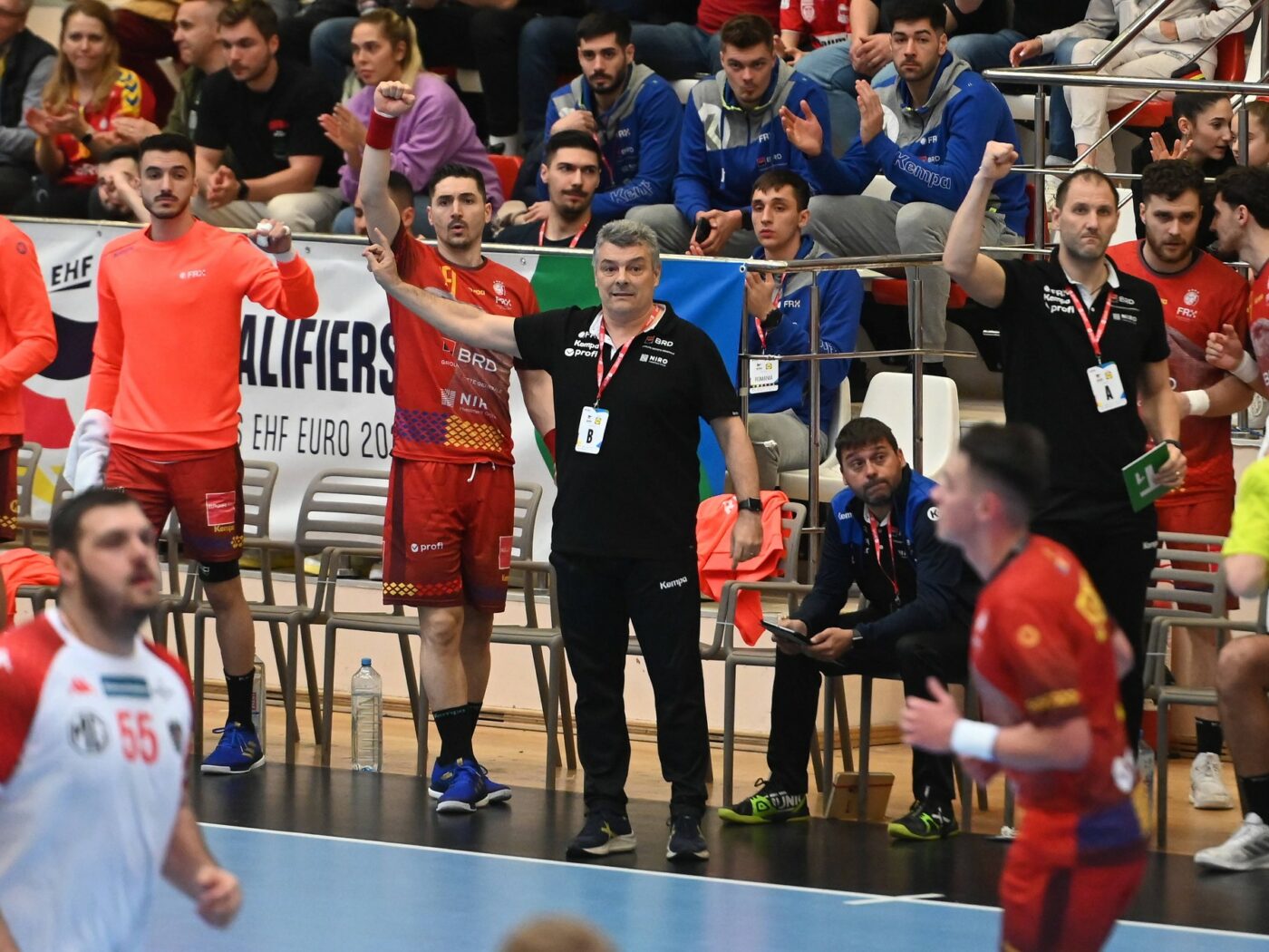 Xavi Pascual, sub o presiune enormă în lupta pentru Euro 2024! Fostul campion al României dă cărțile pe față: „Ne este frică, nu avem atitudine!” | EXCLUSIV