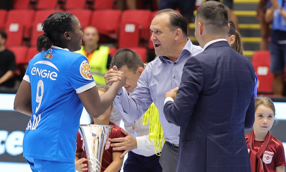 Momentul adevărului: își va prezenta Constantin Din demisia? Promisiunile din aprilie 2022 reintră pe tapet la Adunarea Generală a FR de Handbal | VIDEO