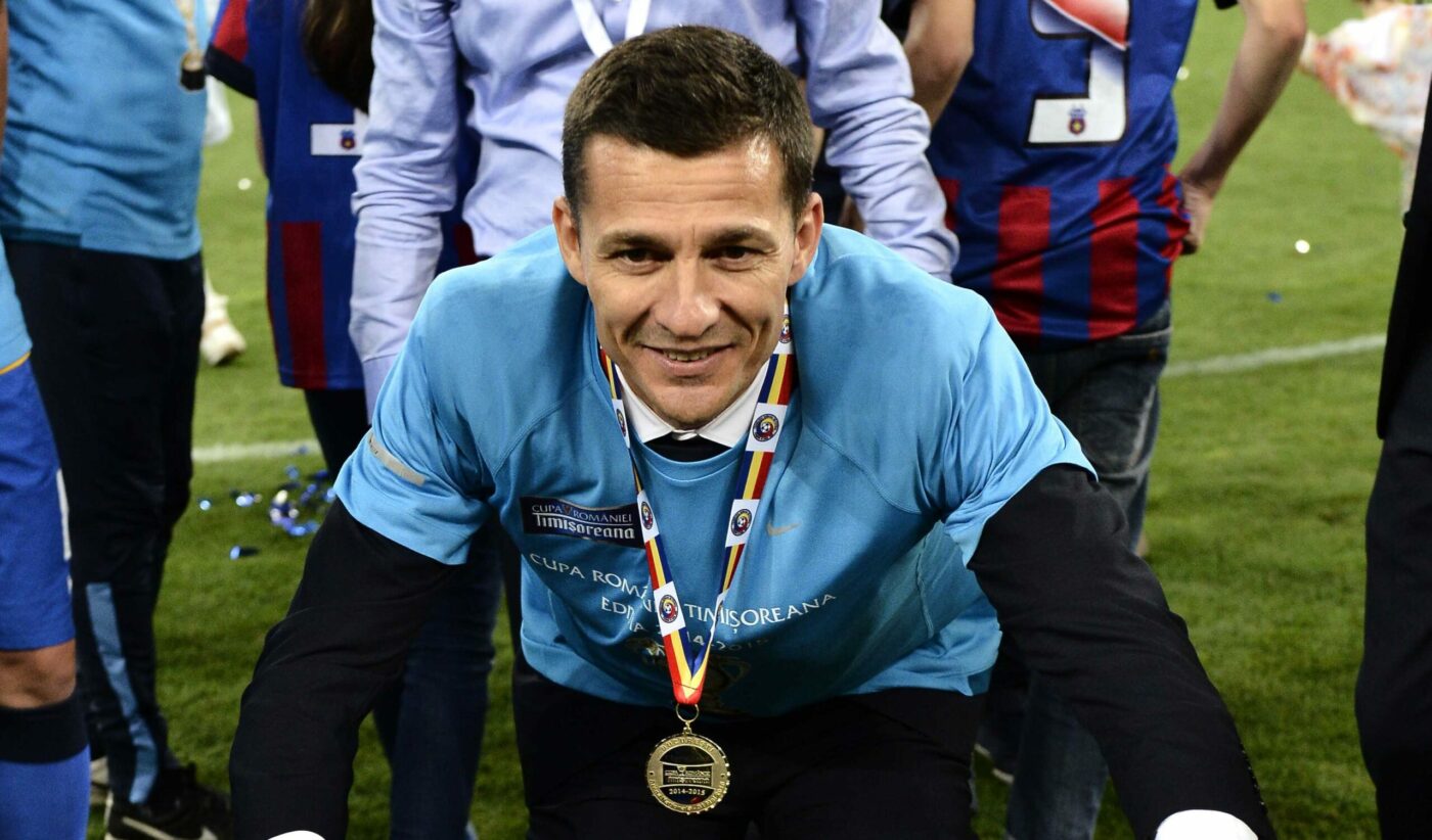 Costel Gâlcă este ultimul antrenor care a câștigat campionatul cu FCSB. Se întâmpla în 2015. Sursă foto: Sport Pictures