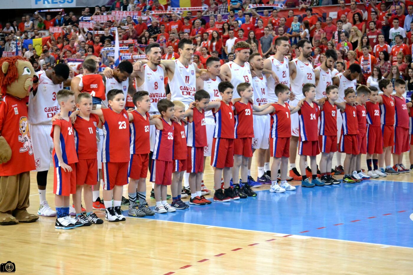 Știm trei semifinaliste din Liga Națională de baschet masculin! Ultima va fi aleasă dintre CSO Voluntari și CSU Sibiu