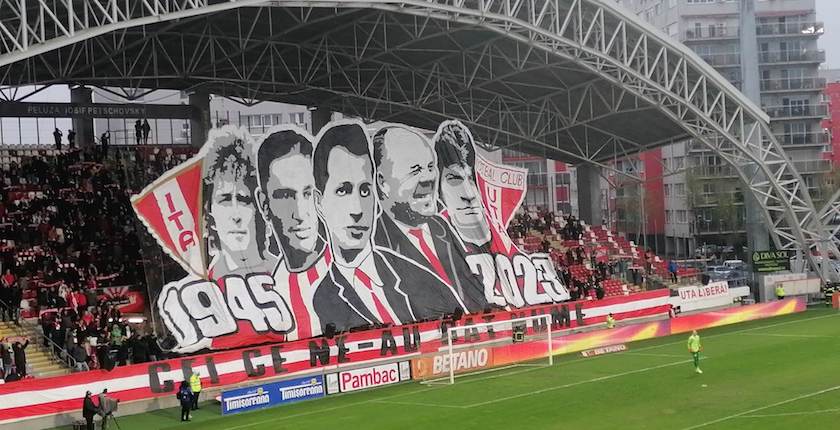 „Cei care ne-au dat nume”! Coregrafia galeriei celor de la UTA în meciul cu FC U Craiova