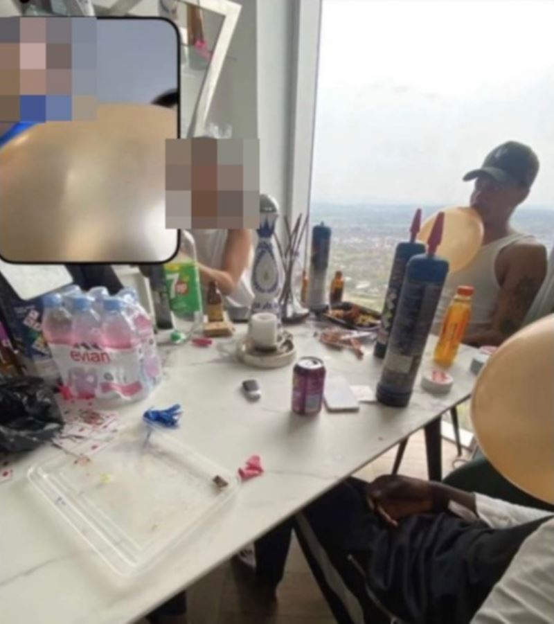 Dele Alli inhalează protoxid de azot