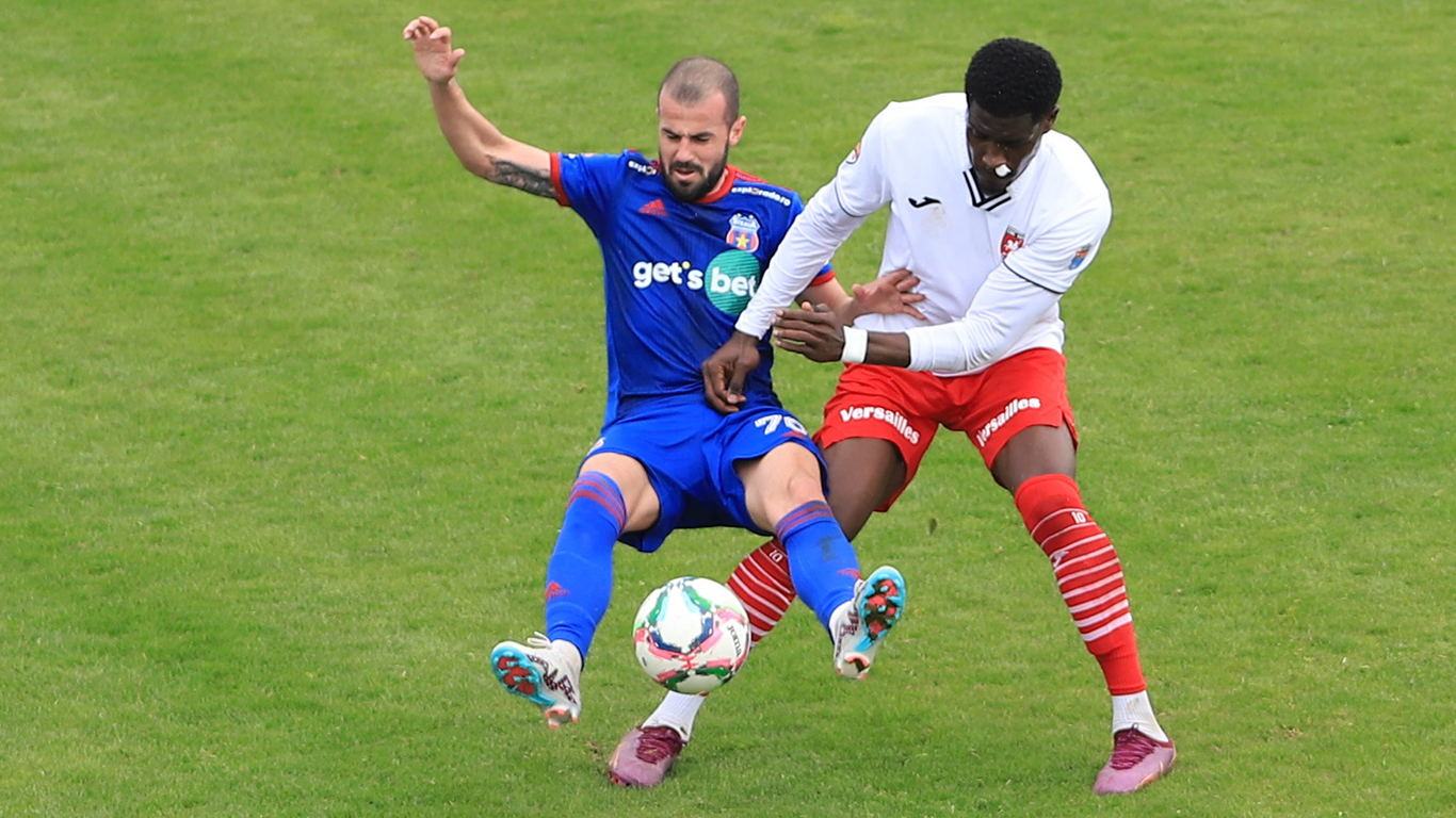 Dinamo negociază transferul atacantului de 1,92 metri! Kopic încearcă salvarea cu un francez de 31 de ani