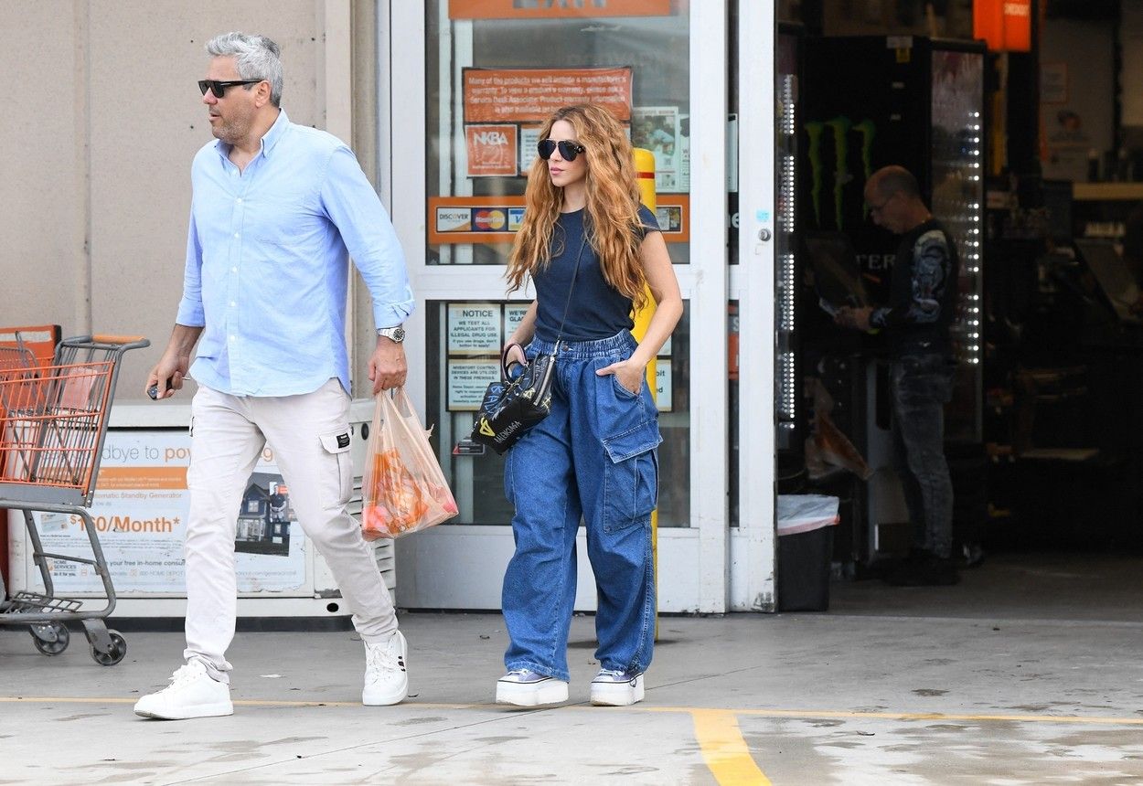 Shakira are parte numai de probleme! După ce a părăsit definitiv Spania, fosta iubită a lui Pique își caută o nouă casă în Miami! Suma exorbitantă pe care e dispusă să o plătească pentru o altă locuință luxoasă